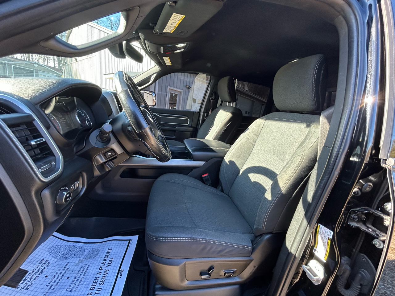 RAM 2500 Big Horn 4x4 Crew Cab 8' Box 2019