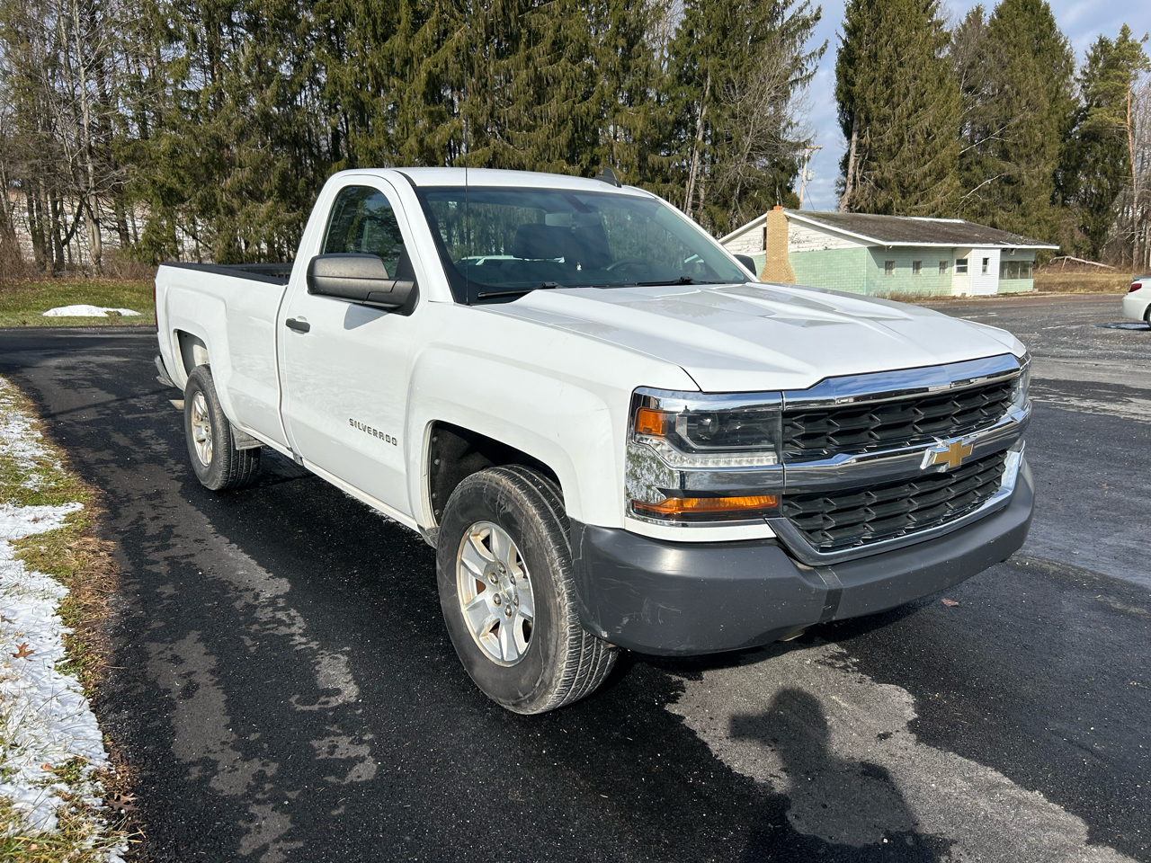 Chevrolet Silverado 1500 2WD Reg Cab 133.0" Work Truck 2018