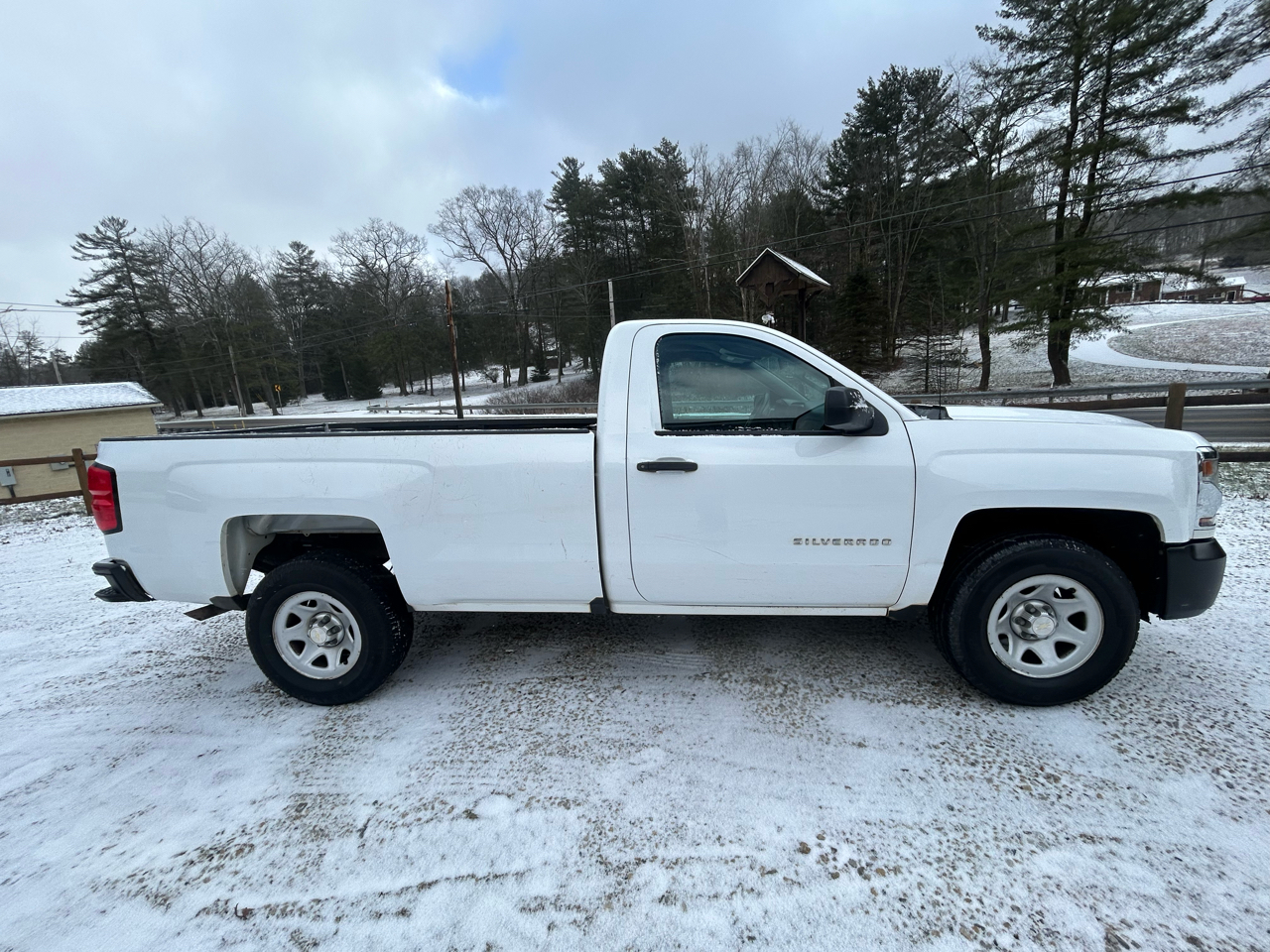 Chevrolet Silverado 1500 2WD Reg Cab 133.0" Work Truck 2018