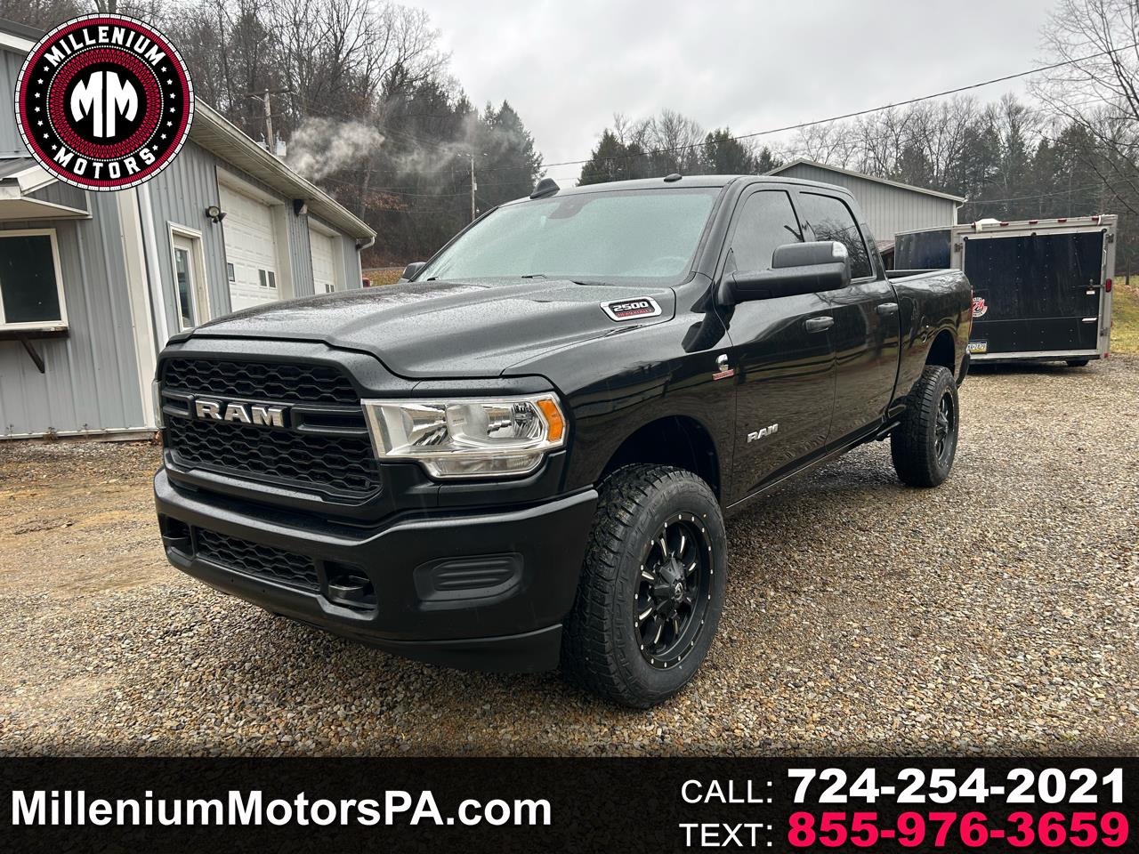 RAM 2500 Tradesman 4x4 Crew Cab 6'4" Box 2022