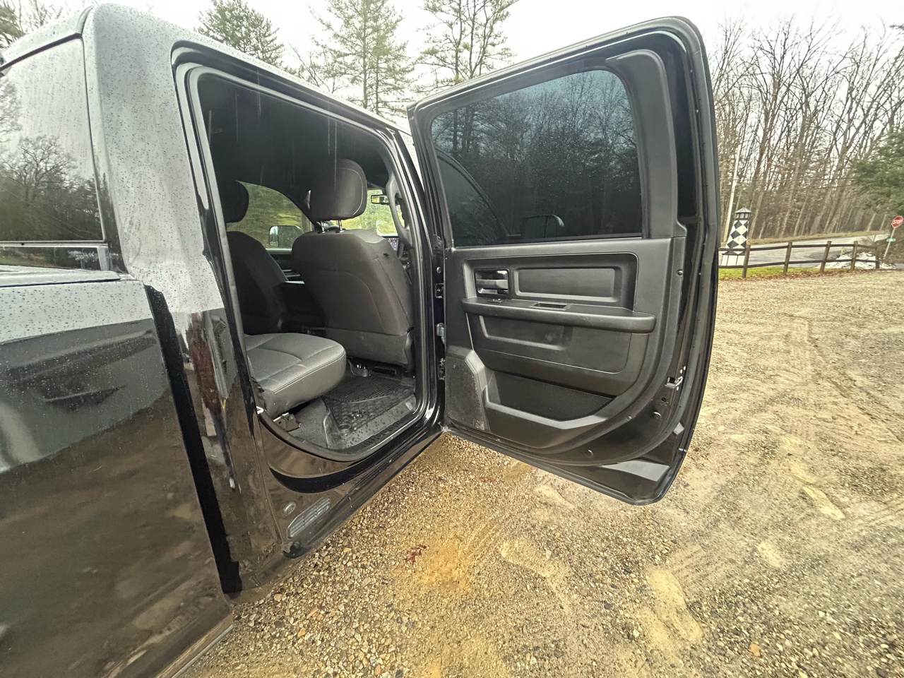 RAM 2500 Tradesman 4x4 Crew Cab 6'4" Box 2022