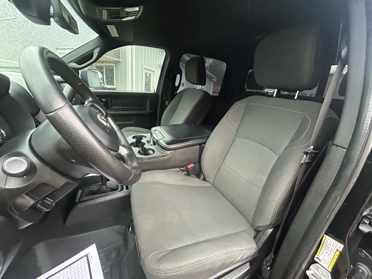 RAM 2500 Tradesman 4x4 Crew Cab 6'4" Box 2022