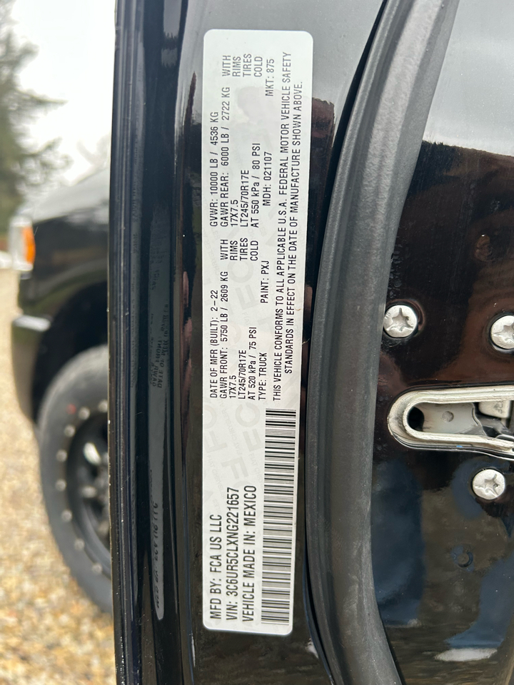 RAM 2500 Tradesman 4x4 Crew Cab 6'4" Box 2022