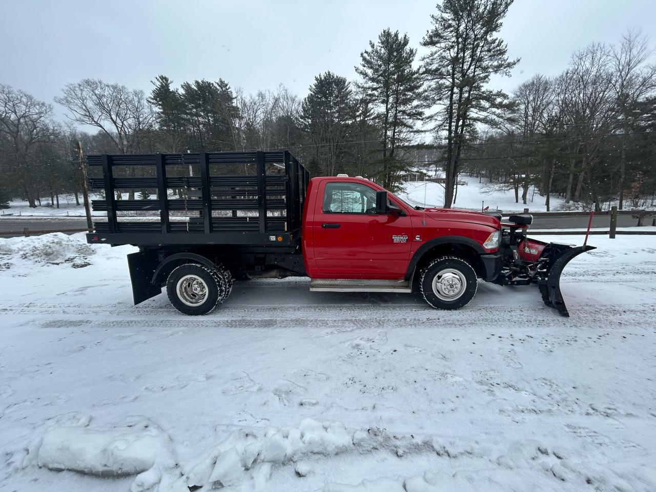 RAM 3500 4WD Reg Cab 143" WB 60" CA ST 2012