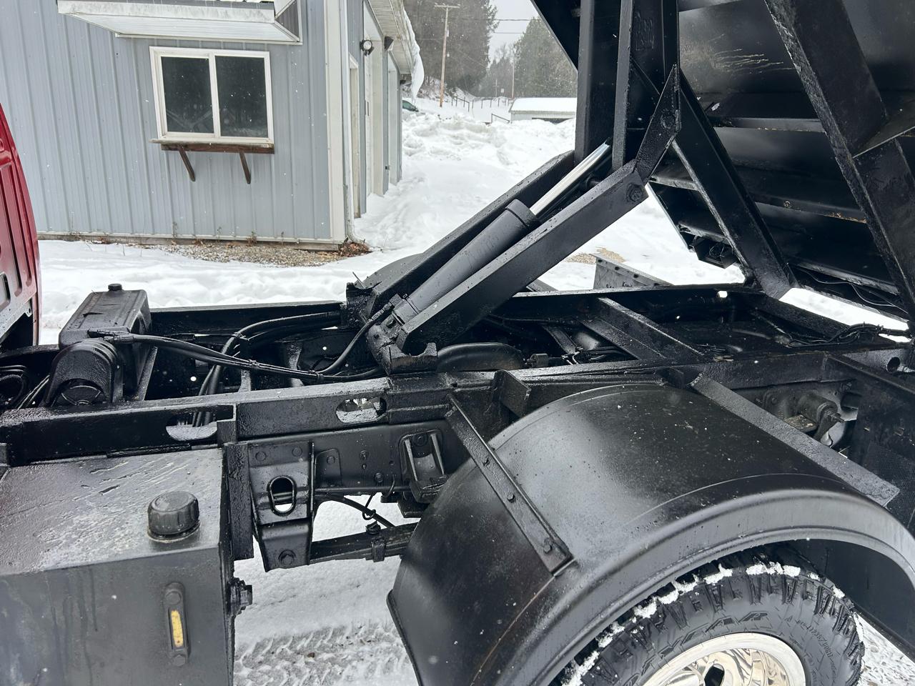 RAM 3500 4WD Reg Cab 143" WB 60" CA ST 2012