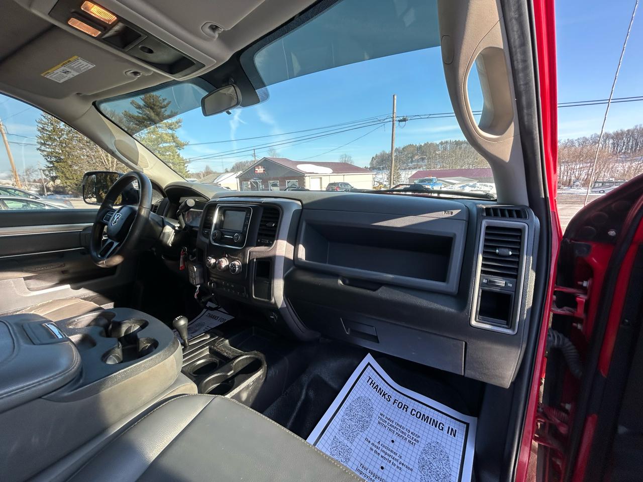 RAM 5500 Chassis Cab Tradesman 4x4 Reg Cab 84" CA 168.5" WB 2018