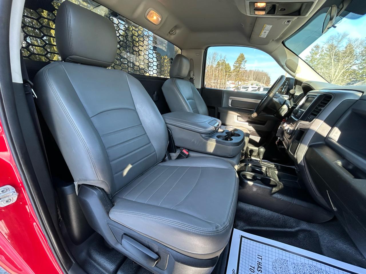 RAM 5500 Chassis Cab Tradesman 4x4 Reg Cab 84" CA 168.5" WB 2018