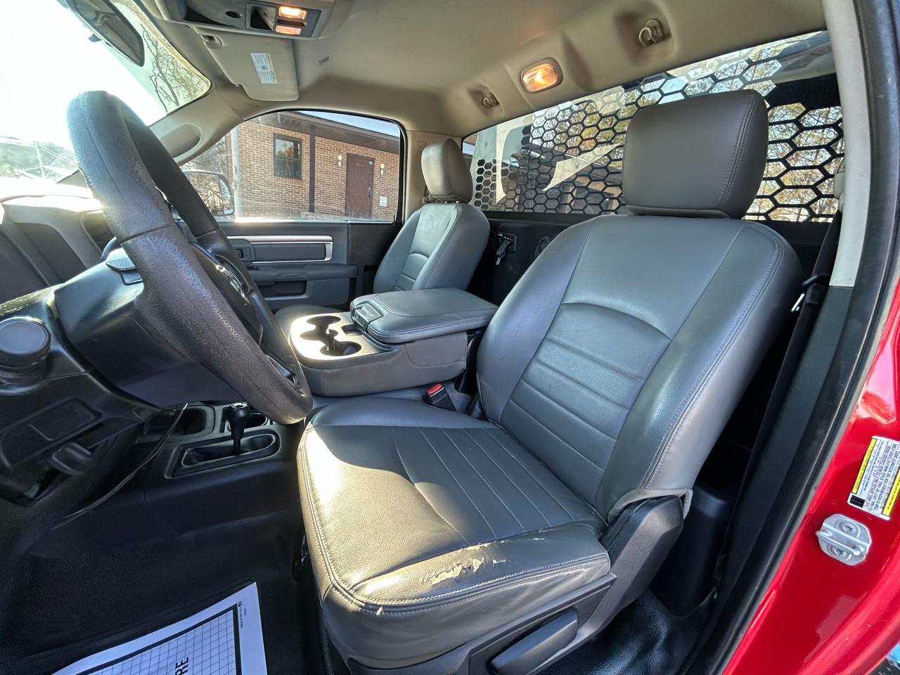 RAM 5500 Chassis Cab Tradesman 4x4 Reg Cab 84" CA 168.5" WB 2018