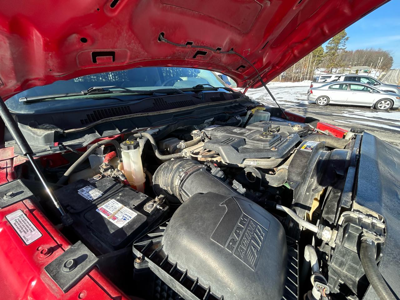 RAM 5500 Chassis Cab Tradesman 4x4 Reg Cab 84" CA 168.5" WB 2018