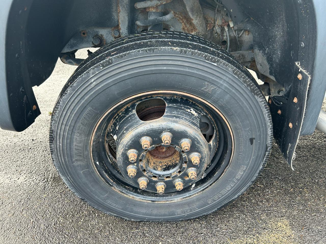 Dodge Ram 5500 4WD Quad Cab 188.5" WB 84" CA 2008