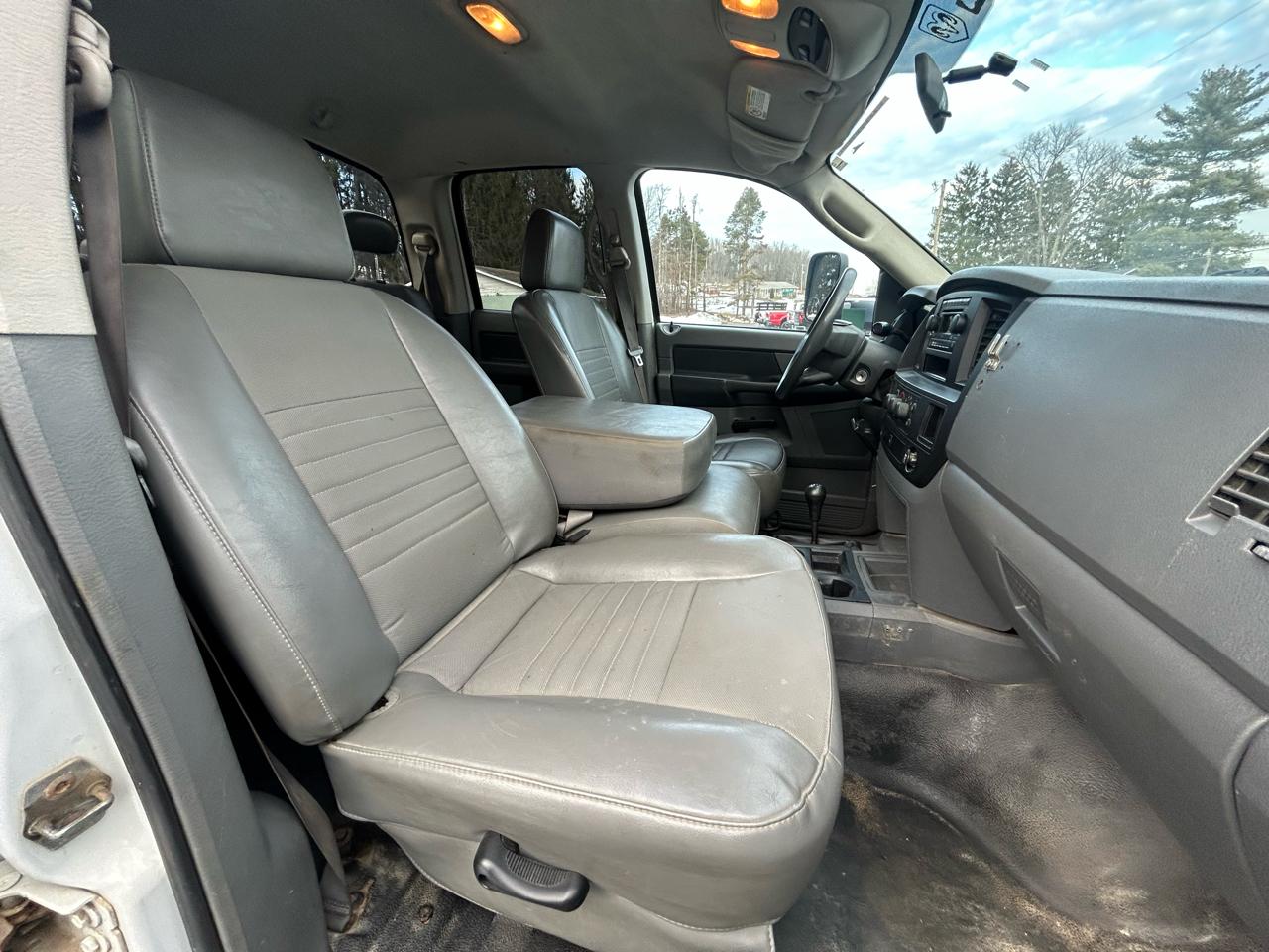 Dodge Ram 5500 4WD Quad Cab 188.5" WB 84" CA 2008