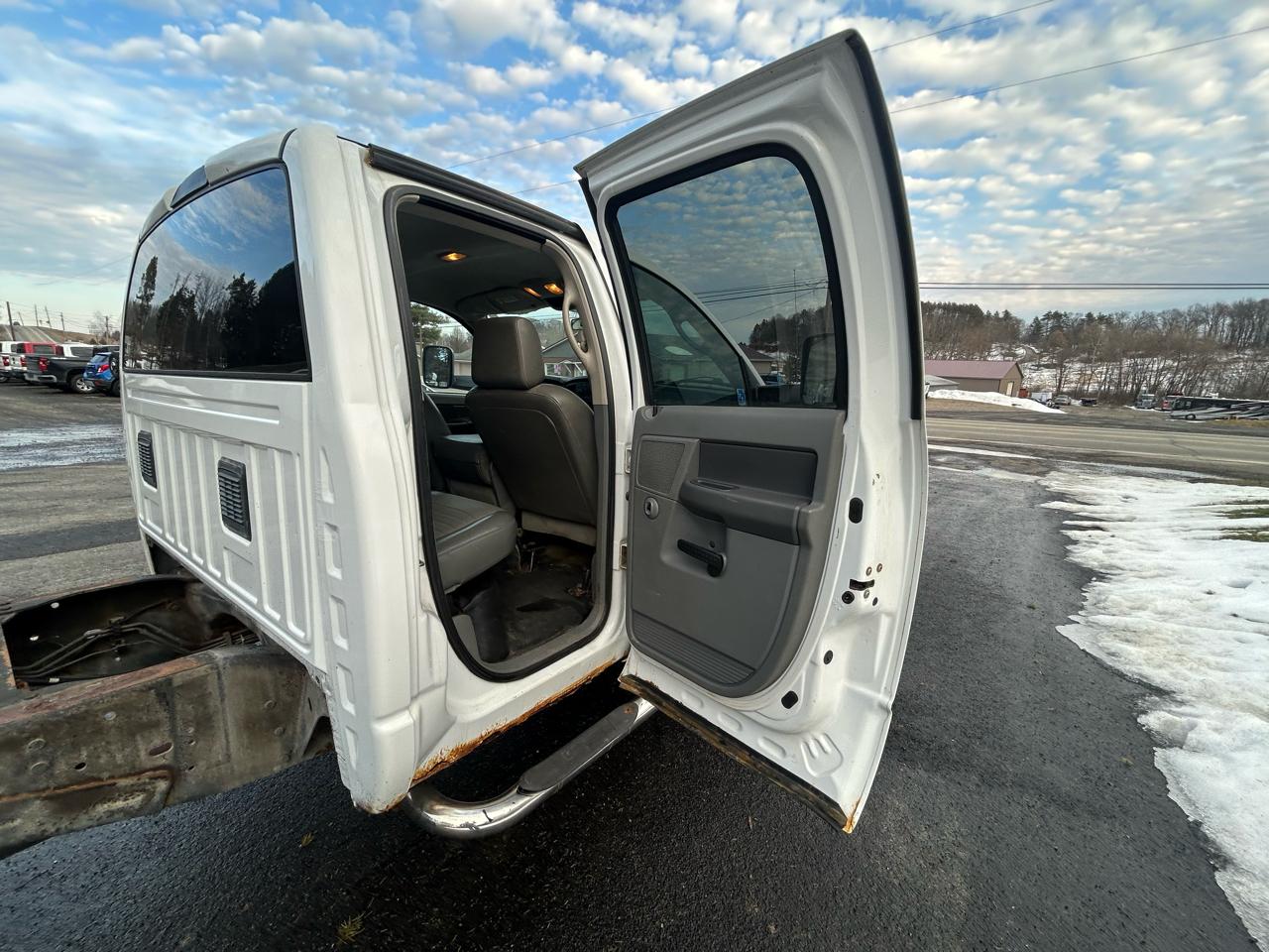 Dodge Ram 5500 4WD Quad Cab 188.5" WB 84" CA 2008