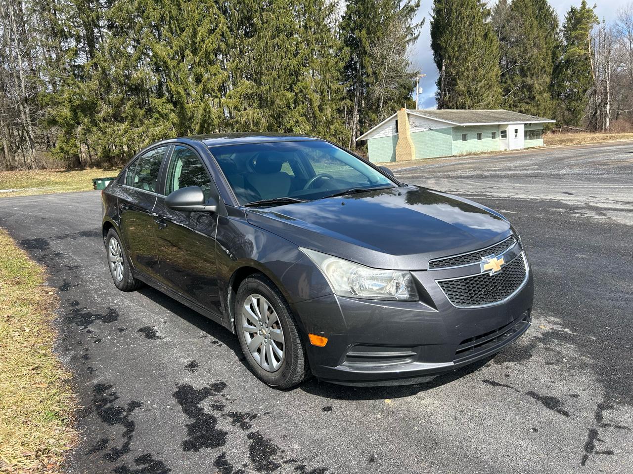 Chevrolet Cruze 4dr Sdn LS 2011