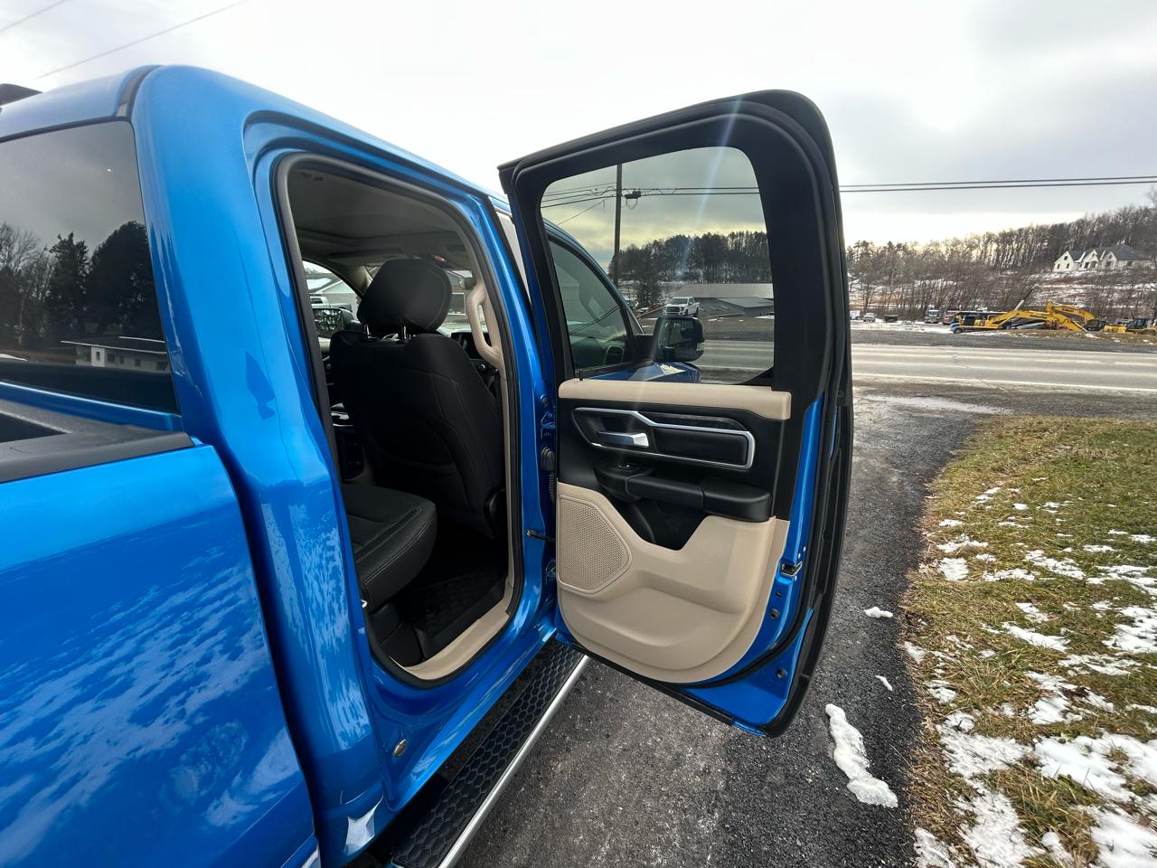 RAM 1500 4WD Quad Cab 140.5" Big Horn 2020