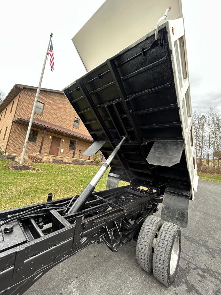 RAM 5500 4WD Reg Cab 168" WB 84" CA Tradesman 2014