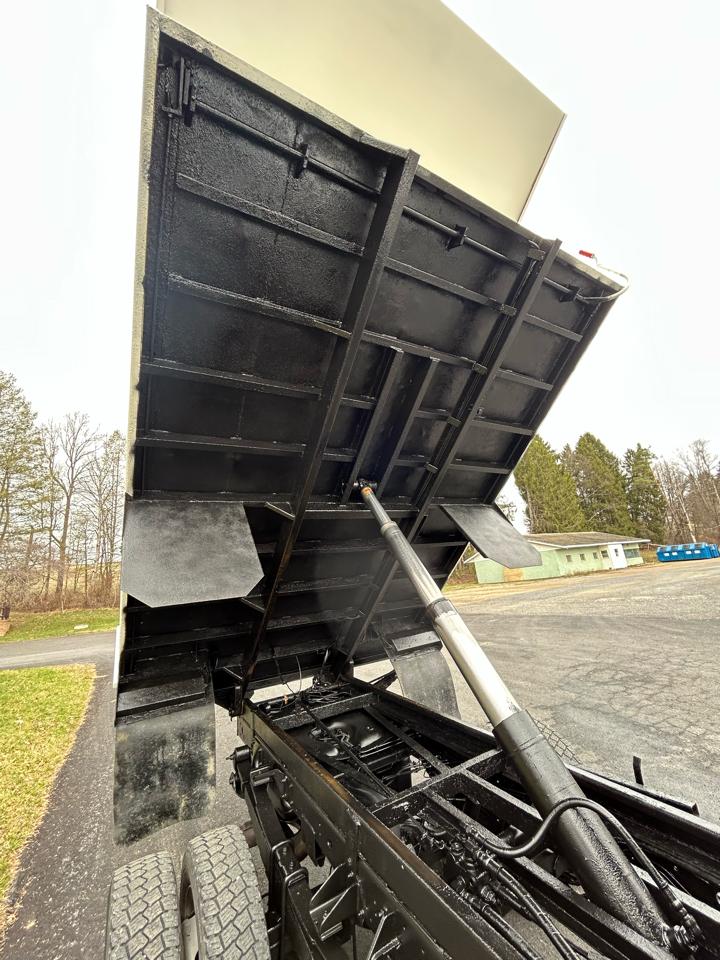 RAM 5500 4WD Reg Cab 168" WB 84" CA Tradesman 2014