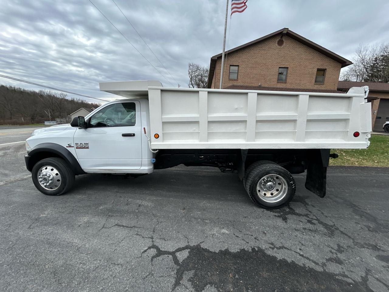 RAM 5500 4WD Reg Cab 168" WB 84" CA Tradesman 2014