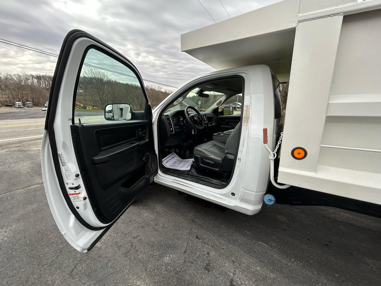 RAM 5500 4WD Reg Cab 168" WB 84" CA Tradesman 2014