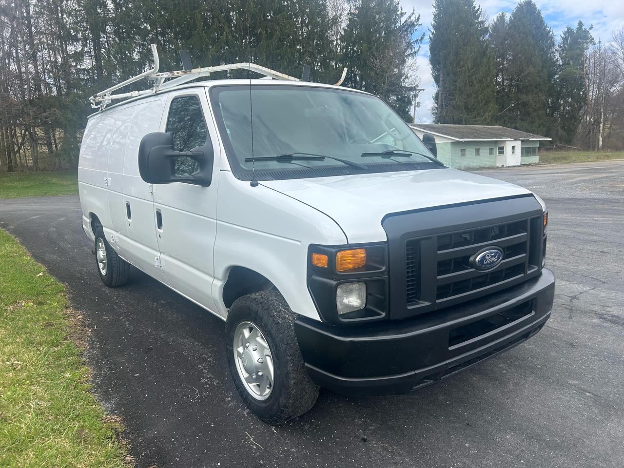 Ford Econoline Cargo Van E-150 Recreational 2014