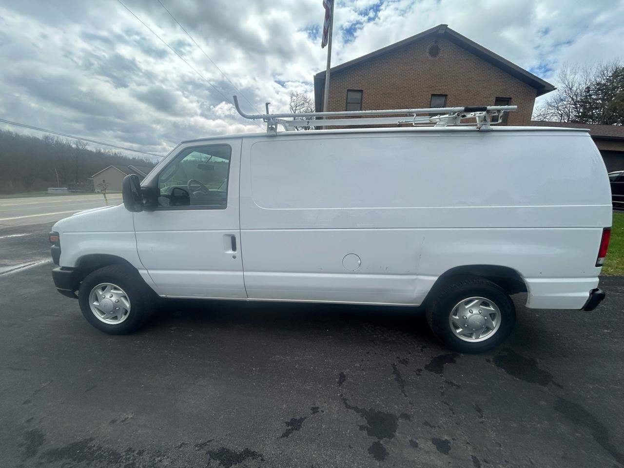 Ford Econoline Cargo Van E-150 Recreational 2014
