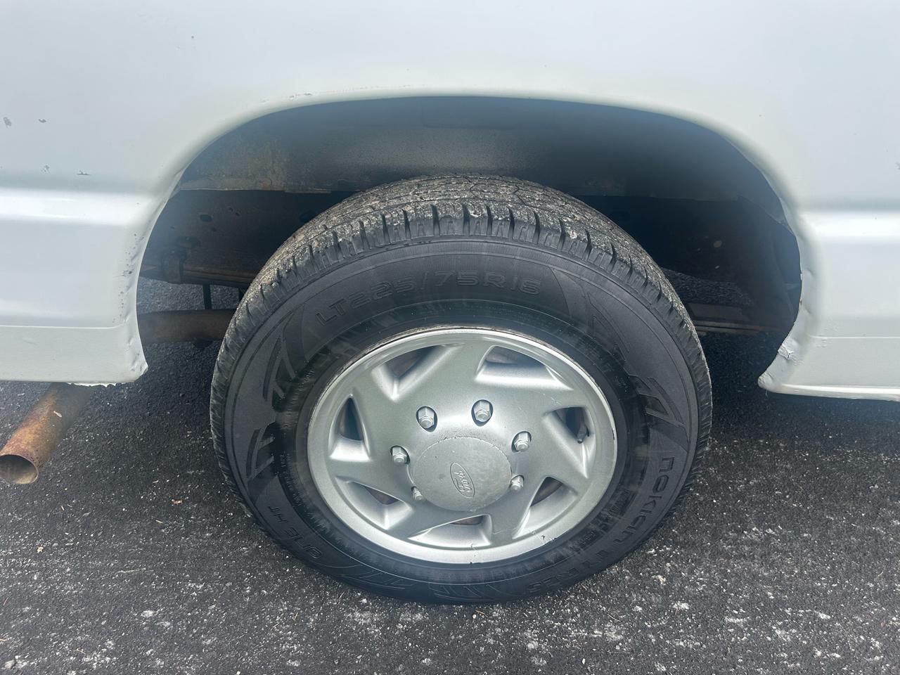 Ford Econoline Cargo Van E-150 Recreational 2014