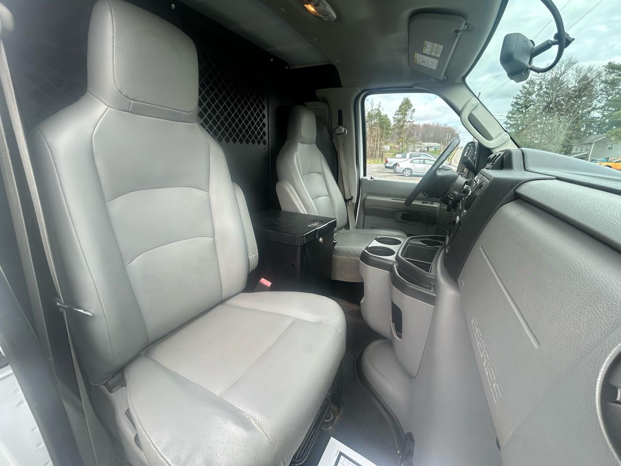 Ford Econoline Cargo Van E-150 Recreational 2014