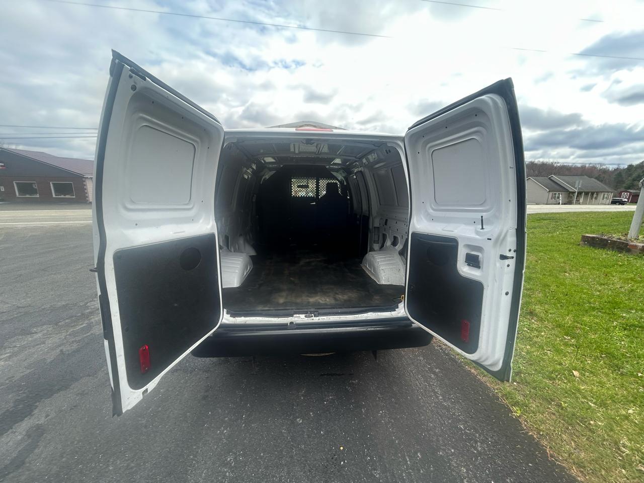 Ford Econoline Cargo Van E-150 Recreational 2014