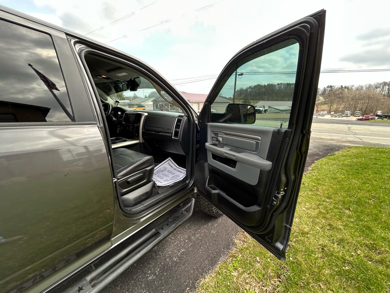 RAM 2500 Big Horn 4x4 Mega Cab 6'4" Box 2018