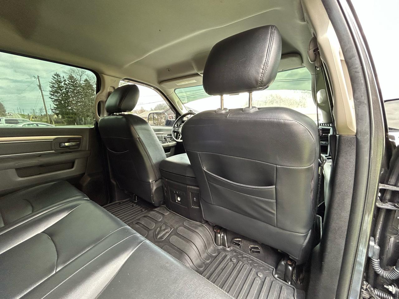 RAM 2500 Big Horn 4x4 Mega Cab 6'4" Box 2018