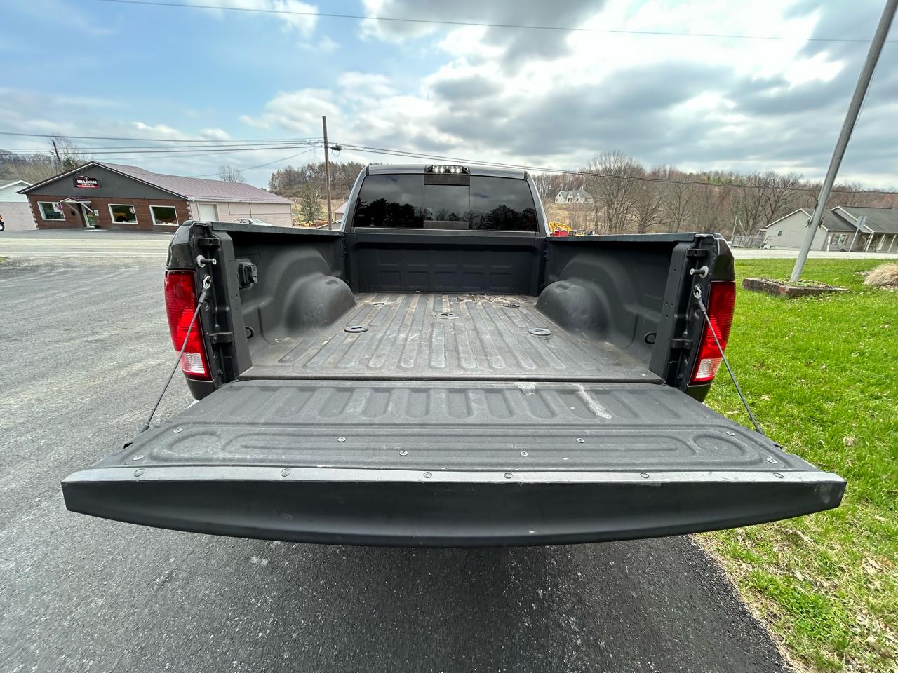 RAM 2500 Big Horn 4x4 Mega Cab 6'4" Box 2018