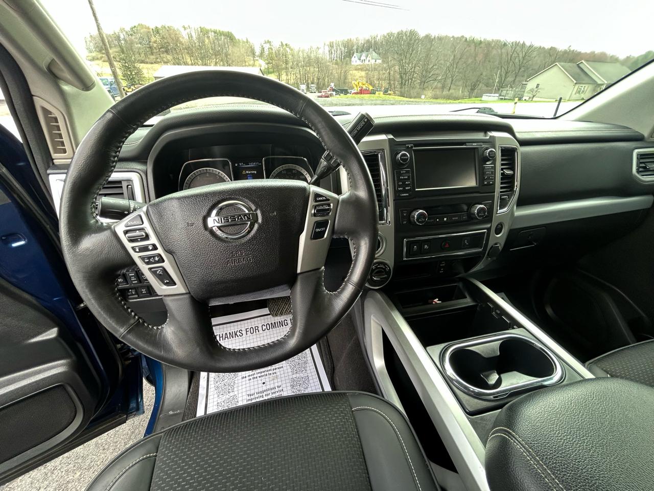 Nissan Titan 4x4 Crew Cab PRO-4X 2017