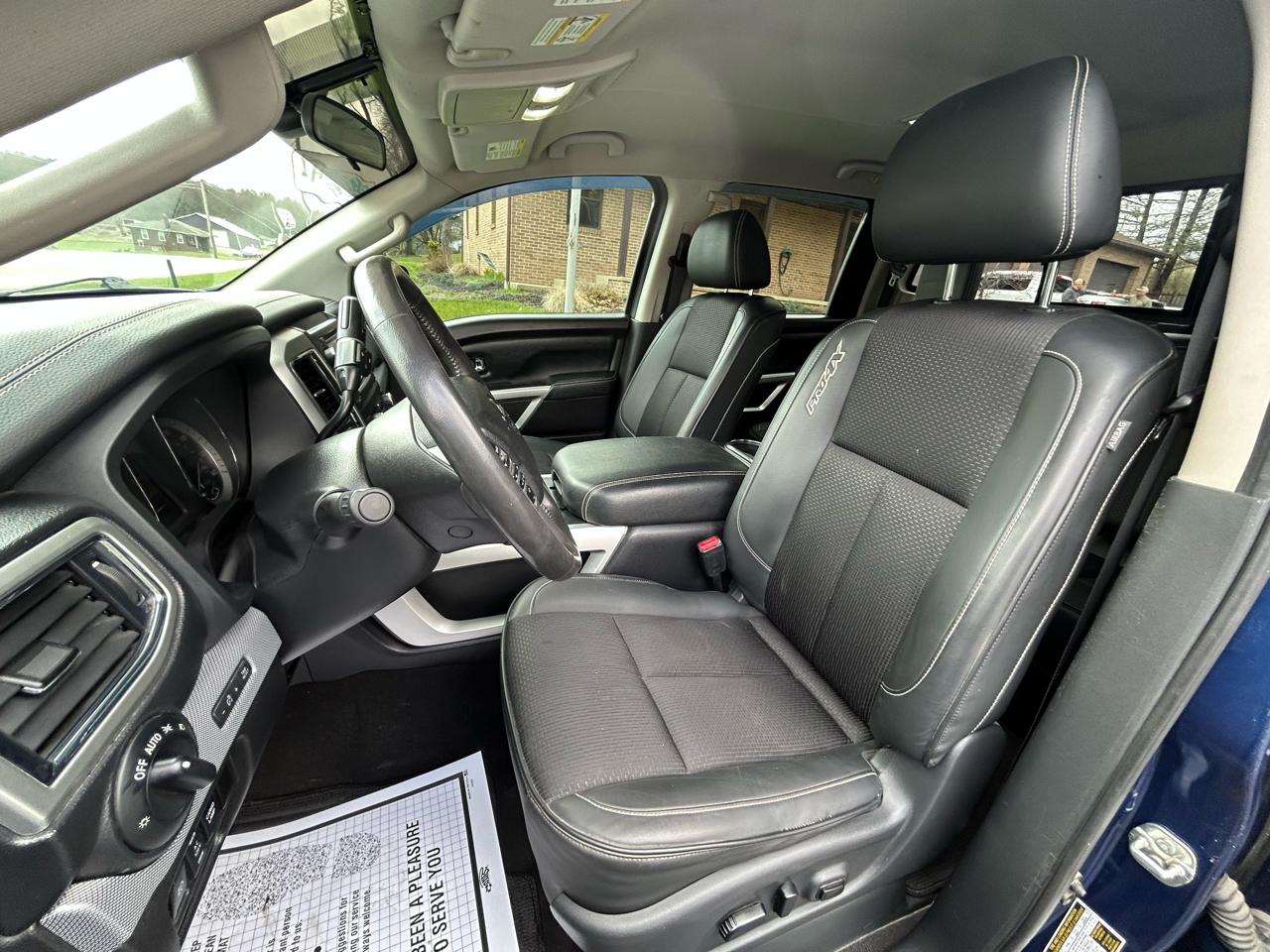 Nissan Titan 4x4 Crew Cab PRO-4X 2017