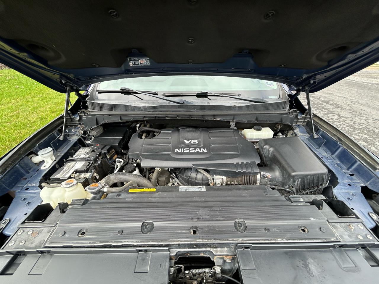 Nissan Titan 4x4 Crew Cab PRO-4X 2017