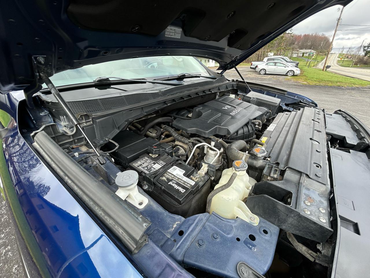 Nissan Titan 4x4 Crew Cab PRO-4X 2017