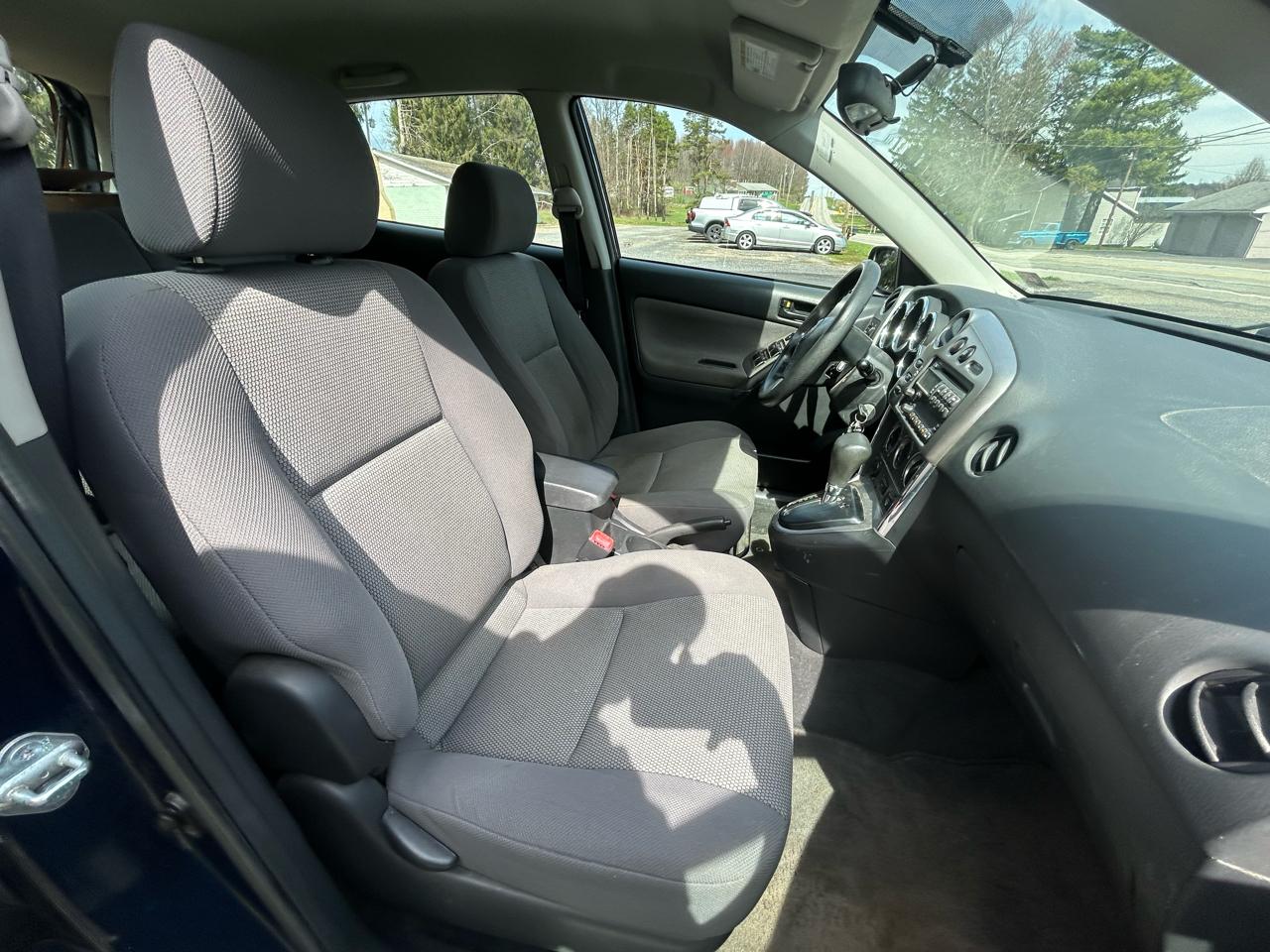 Pontiac Vibe 4dr HB 2007