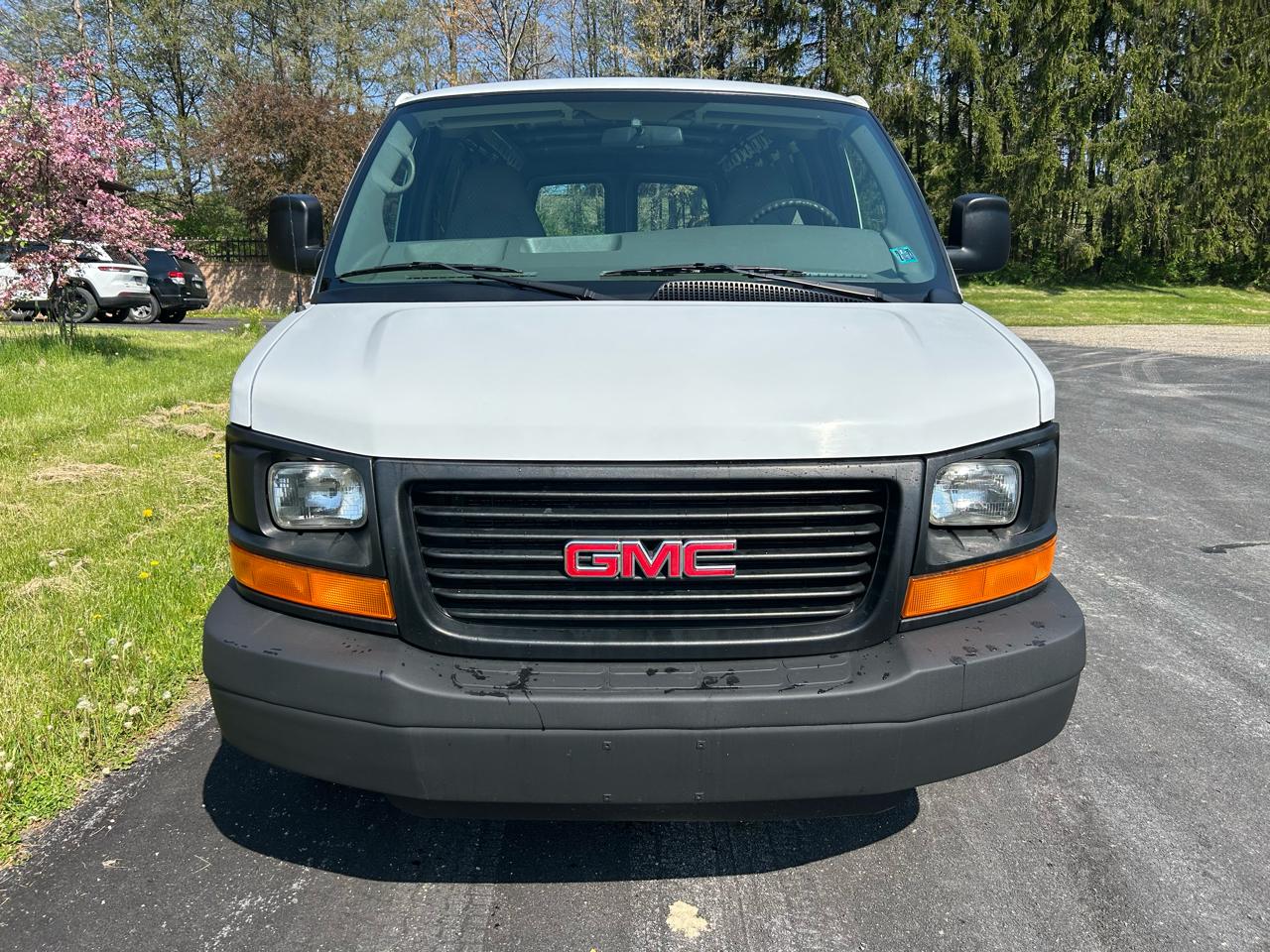 GMC Savana Cargo Van RWD 3500 135" 2007