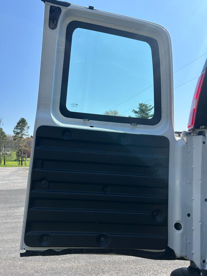 GMC Savana Cargo Van RWD 3500 135" 2007