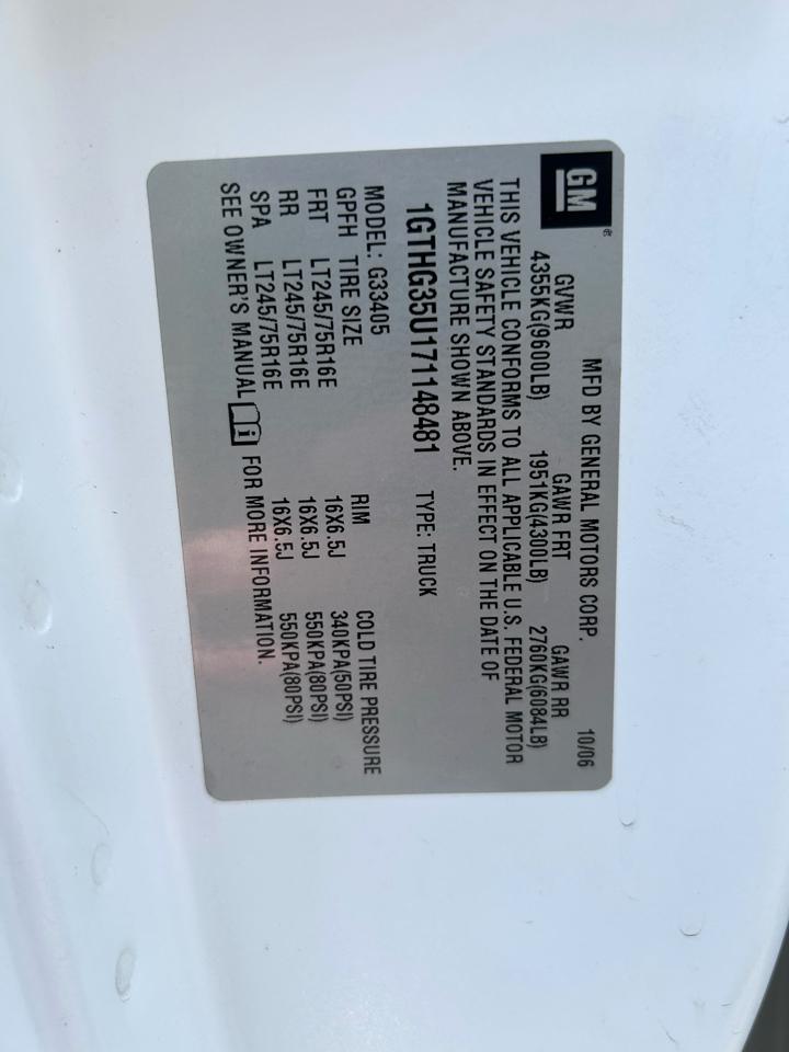 GMC Savana Cargo Van RWD 3500 135" 2007