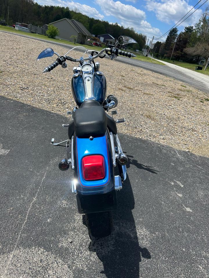 Harley-Davidson Deuce  2004