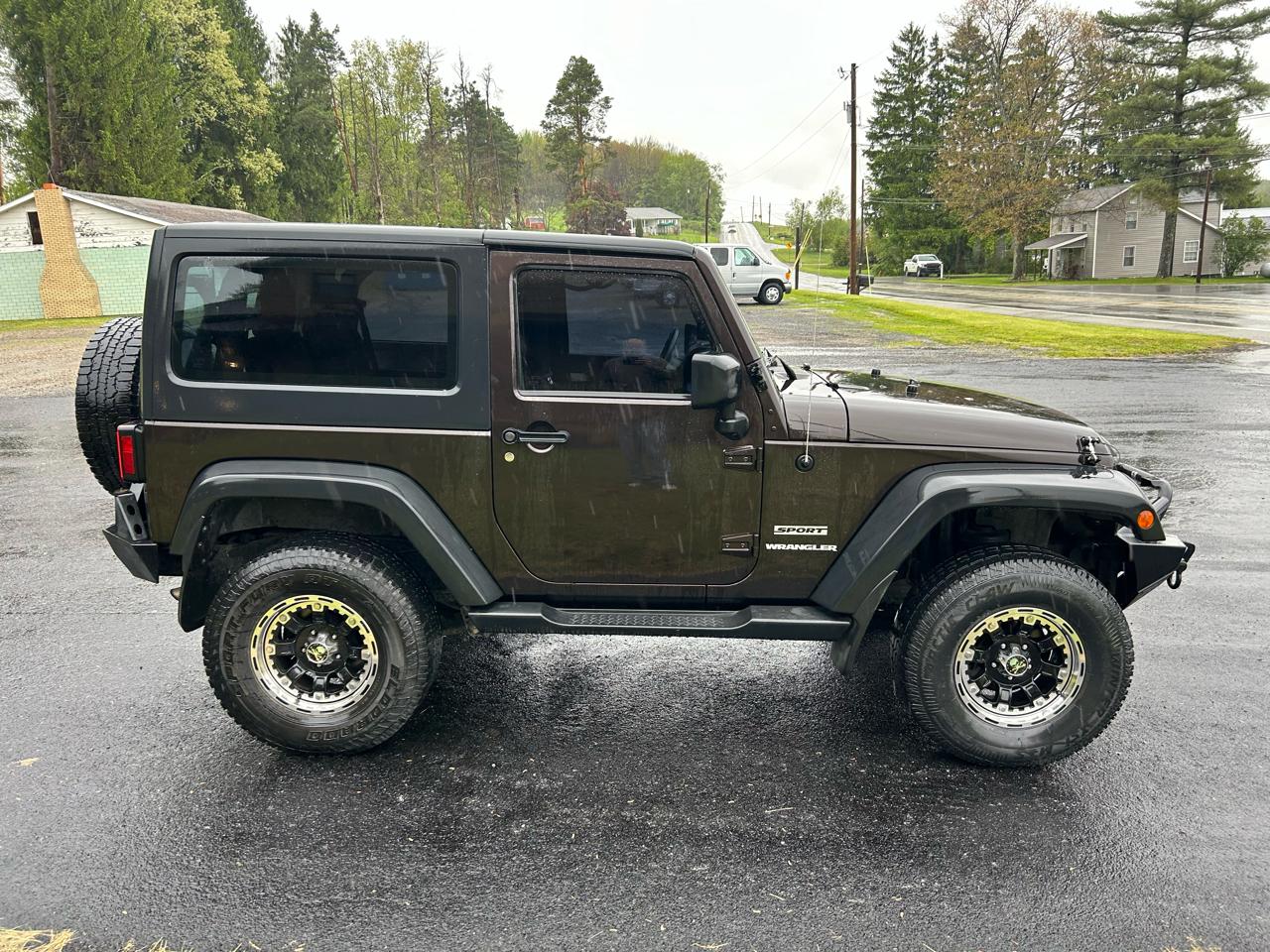 Jeep Wrangler 4WD 2dr Sport 2013