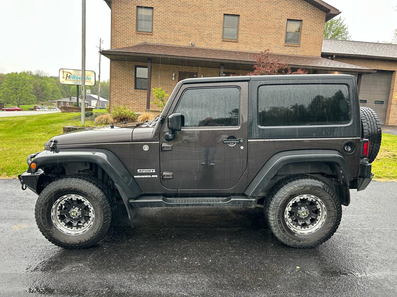 Jeep Wrangler 4WD 2dr Sport 2013