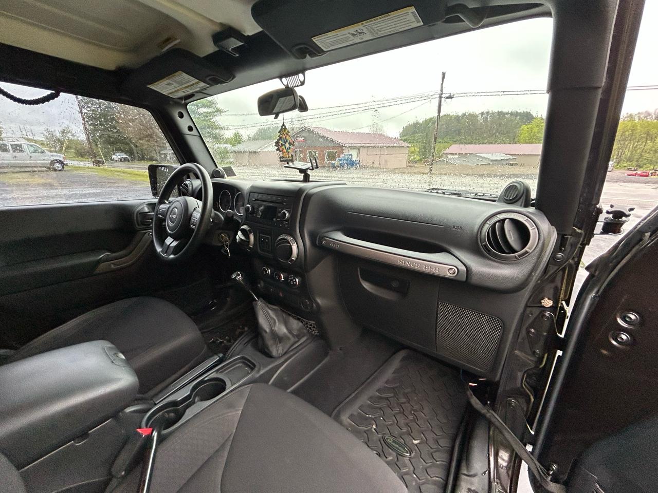Jeep Wrangler 4WD 2dr Sport 2013