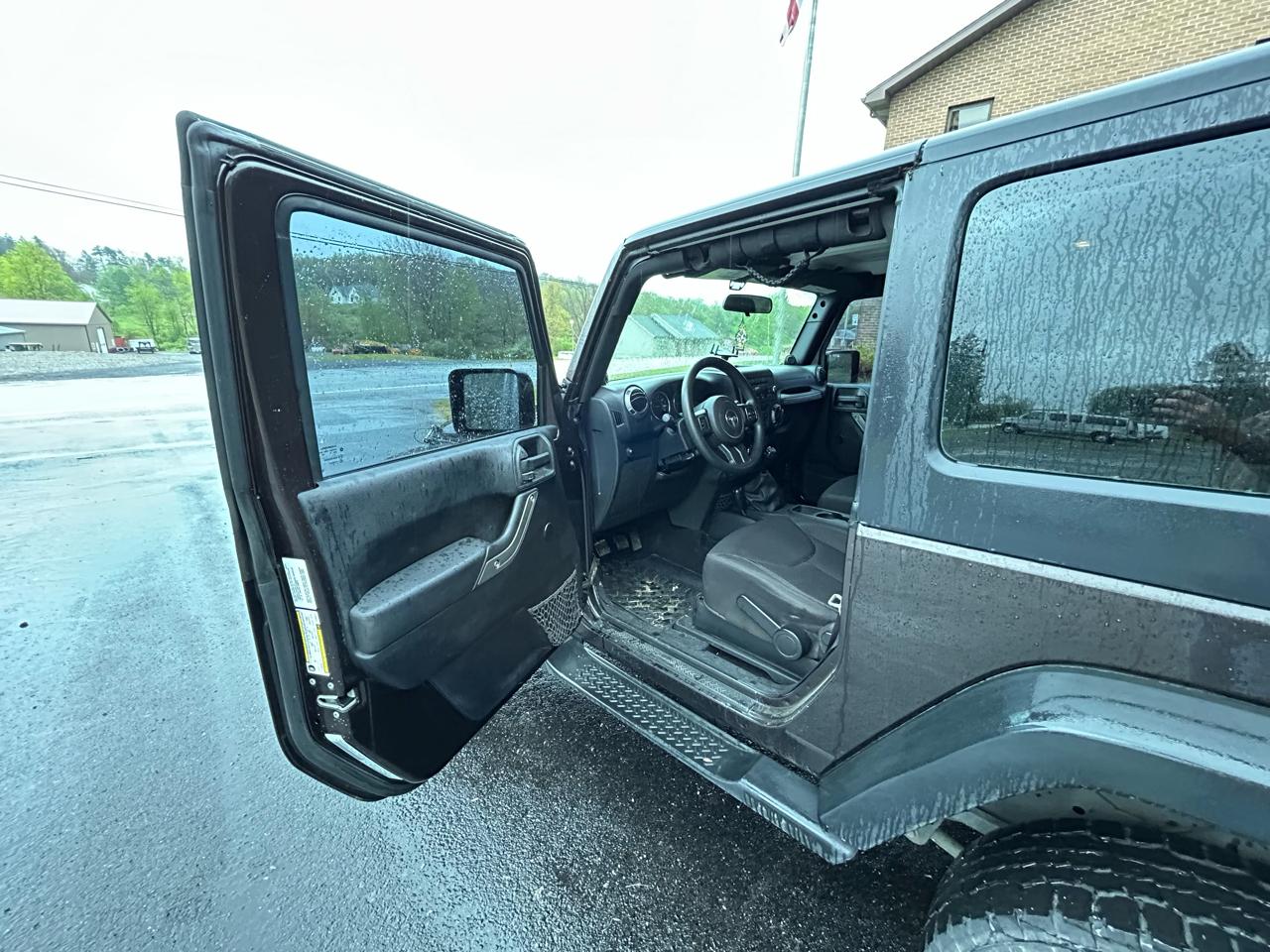 Jeep Wrangler 4WD 2dr Sport 2013