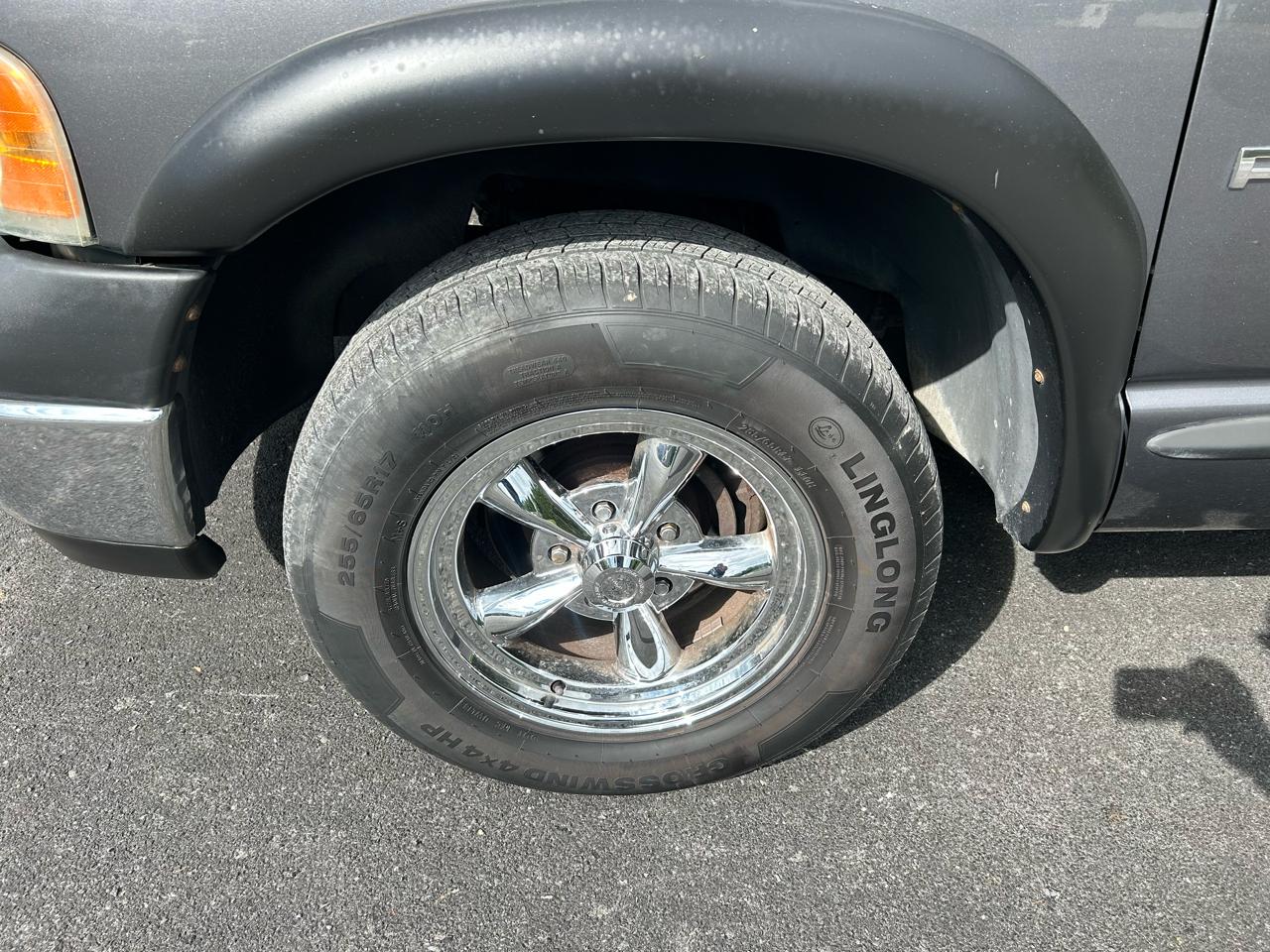 Dodge Ram 1500 2dr Reg Cab 120.5" WB SLT 2003