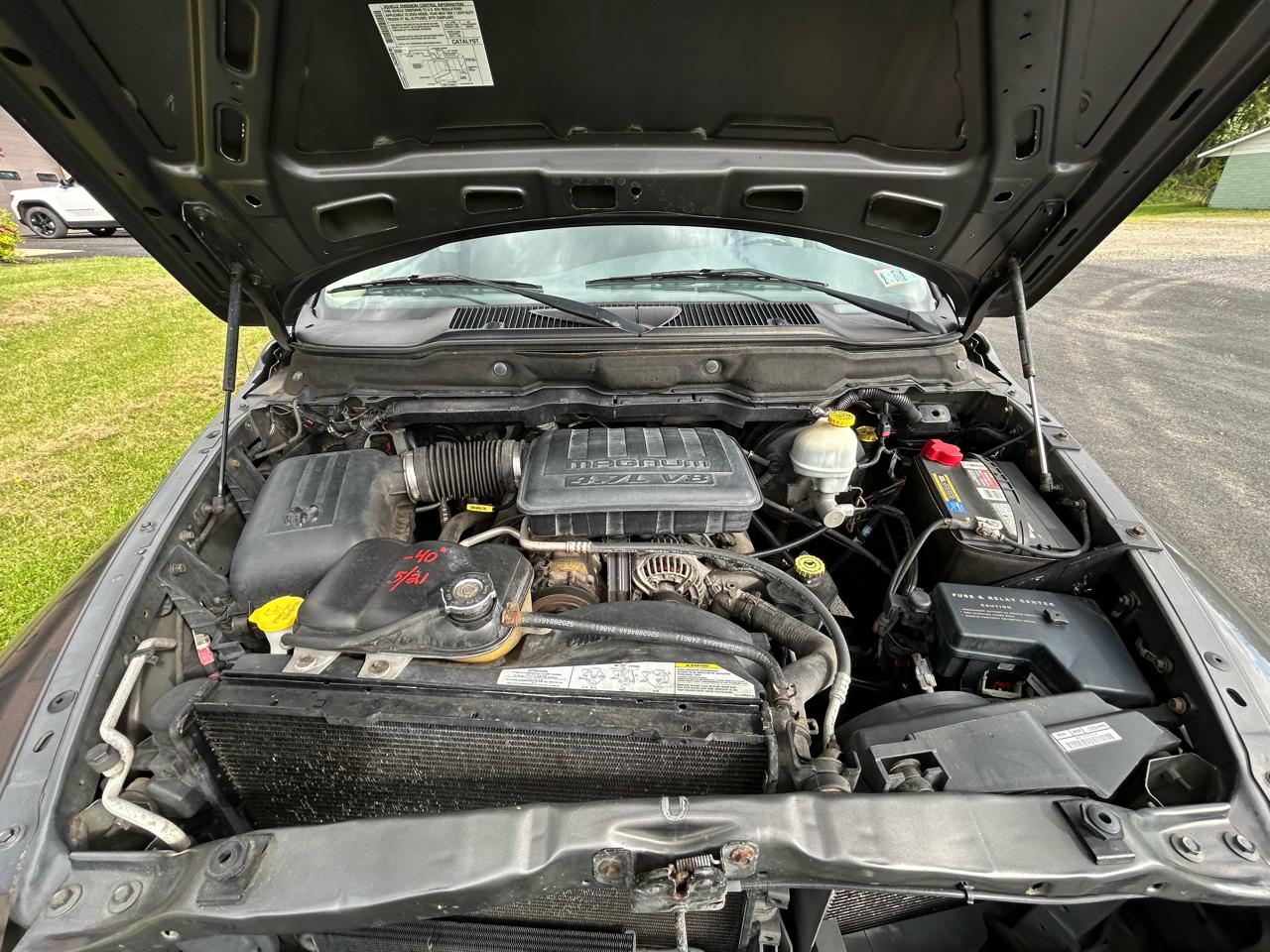Dodge Ram 1500 2dr Reg Cab 120.5" WB SLT 2003