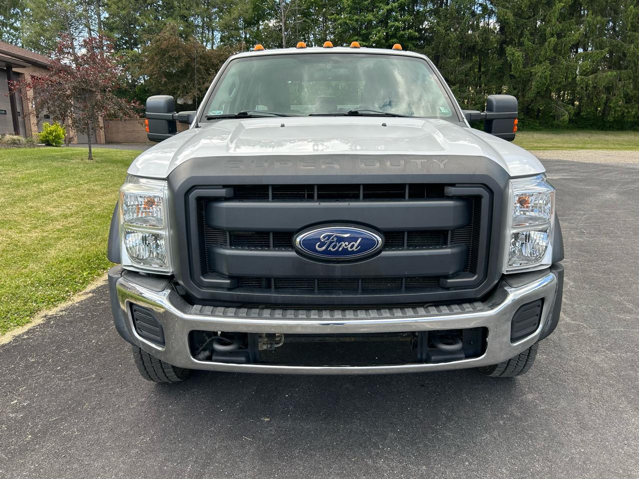 Ford Super Duty F-450 DRW Crew Cab 200" WB 84" CA XL 2015