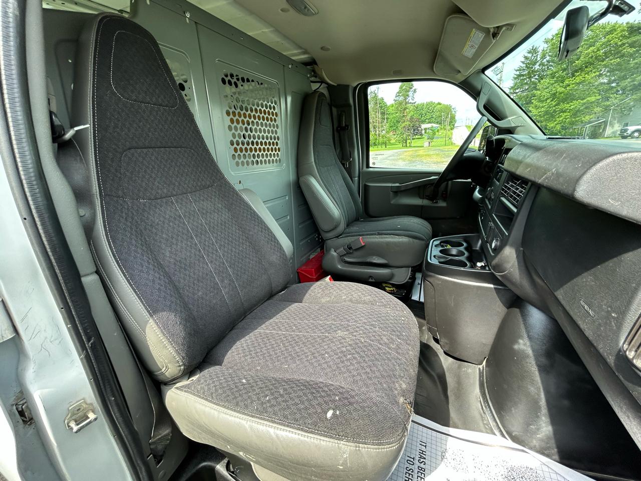 Chevrolet Express Cargo Van RWD 2500 135" 2018