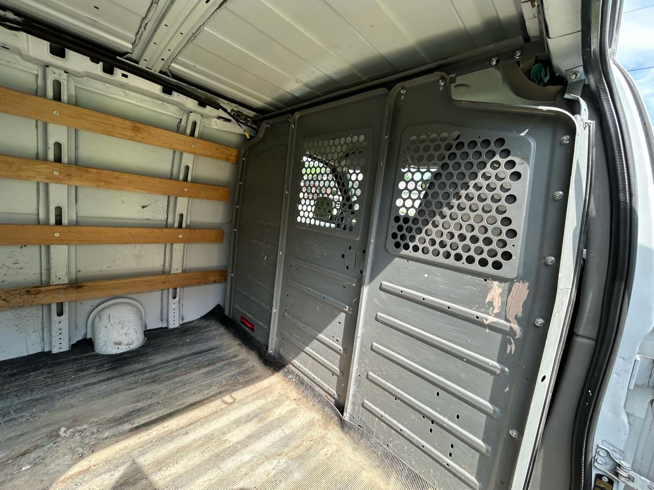 Chevrolet Express Cargo Van RWD 2500 135" 2018