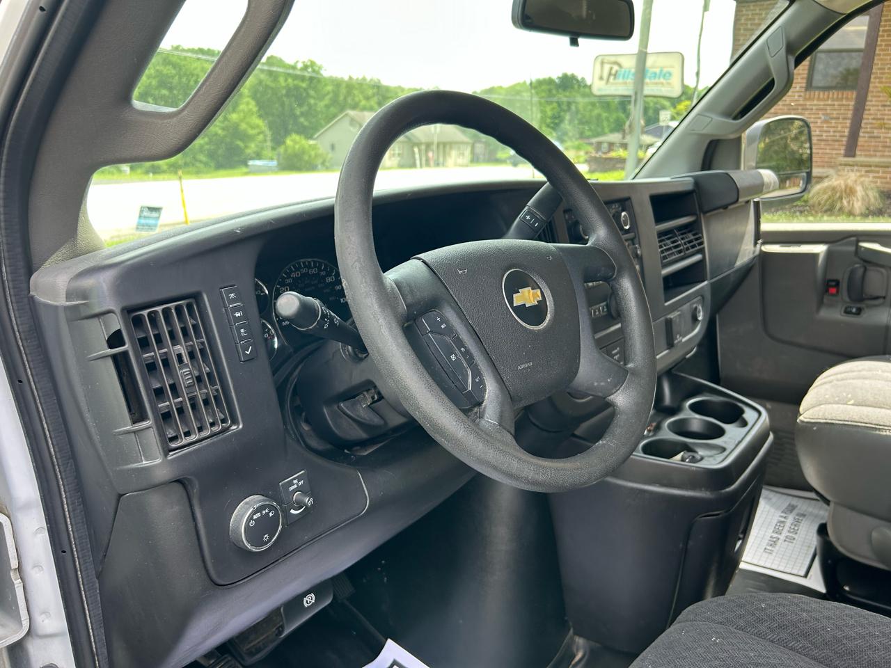 Chevrolet Express Cargo Van RWD 2500 135" 2018