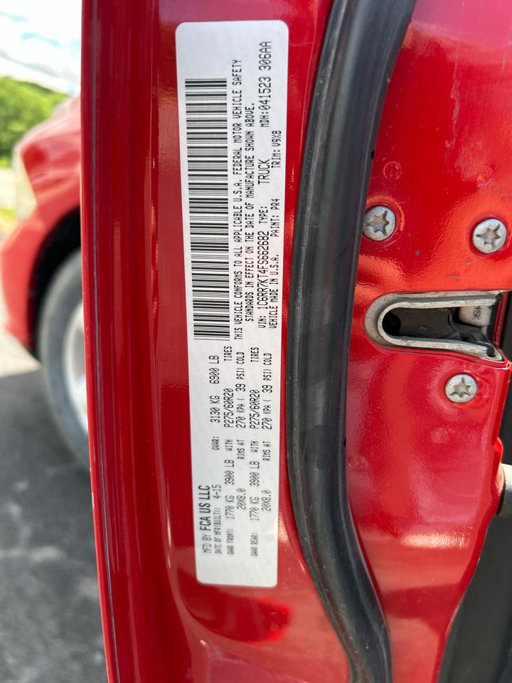 RAM 1500 4WD Crew Cab 140.5" Express 2015